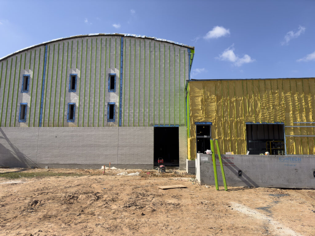 Middle River Recreation Center features the GreenGirt CMH continuous insulation system.