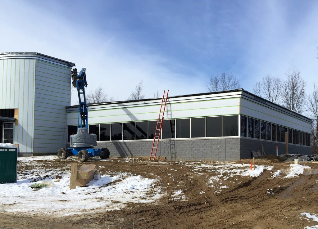 Security Credit Union features the SMARTci building enclosure system.