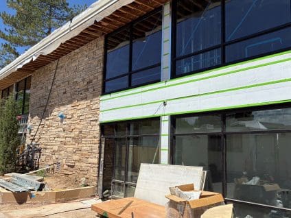 04_glenmoor-country-club-smartci-polyiso-spandrel-storefront-stone-veneer